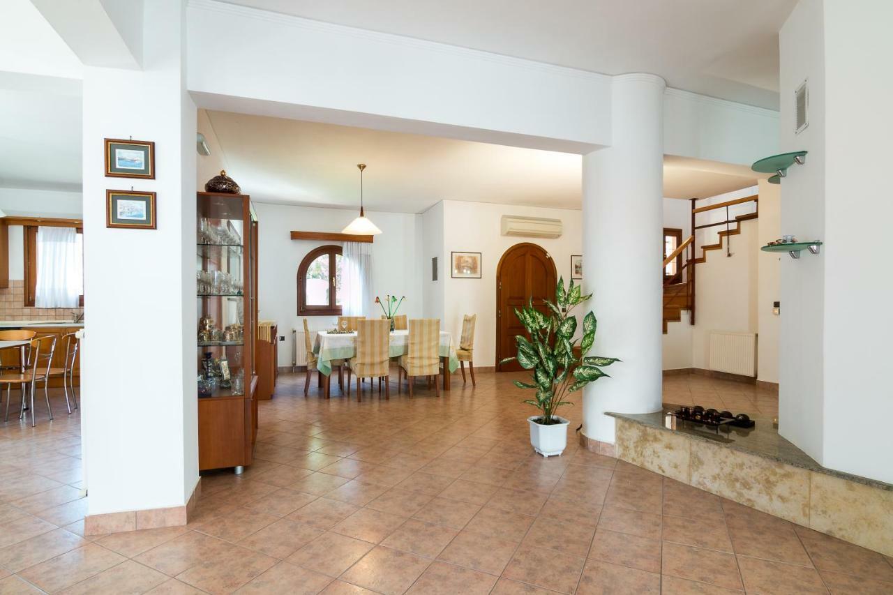 Villa Pylona 린도스 외부 사진
